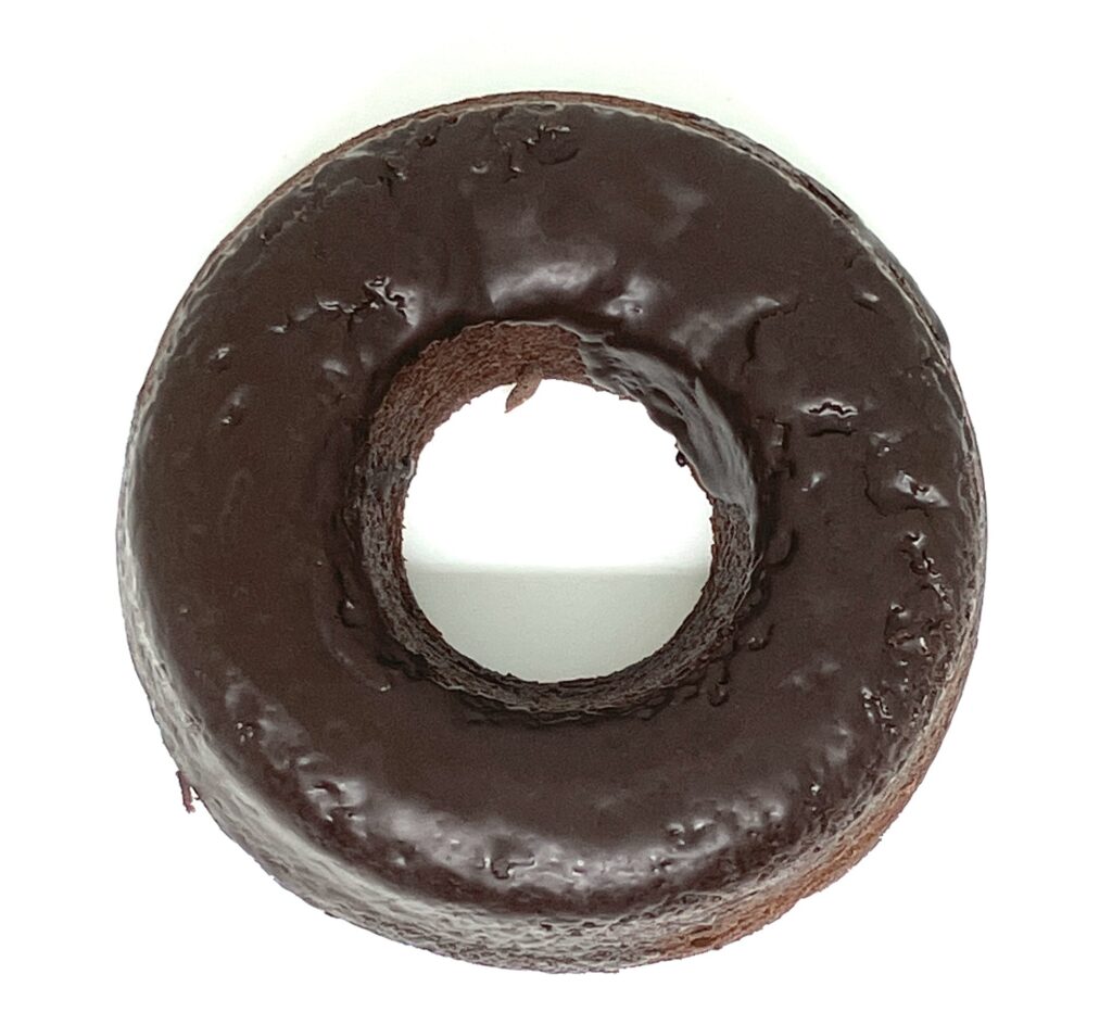 seven-eleven-chocolate-baked-cake-up