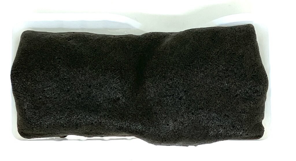 familymart-sweet-black-thunder-chocolate-crepe-up