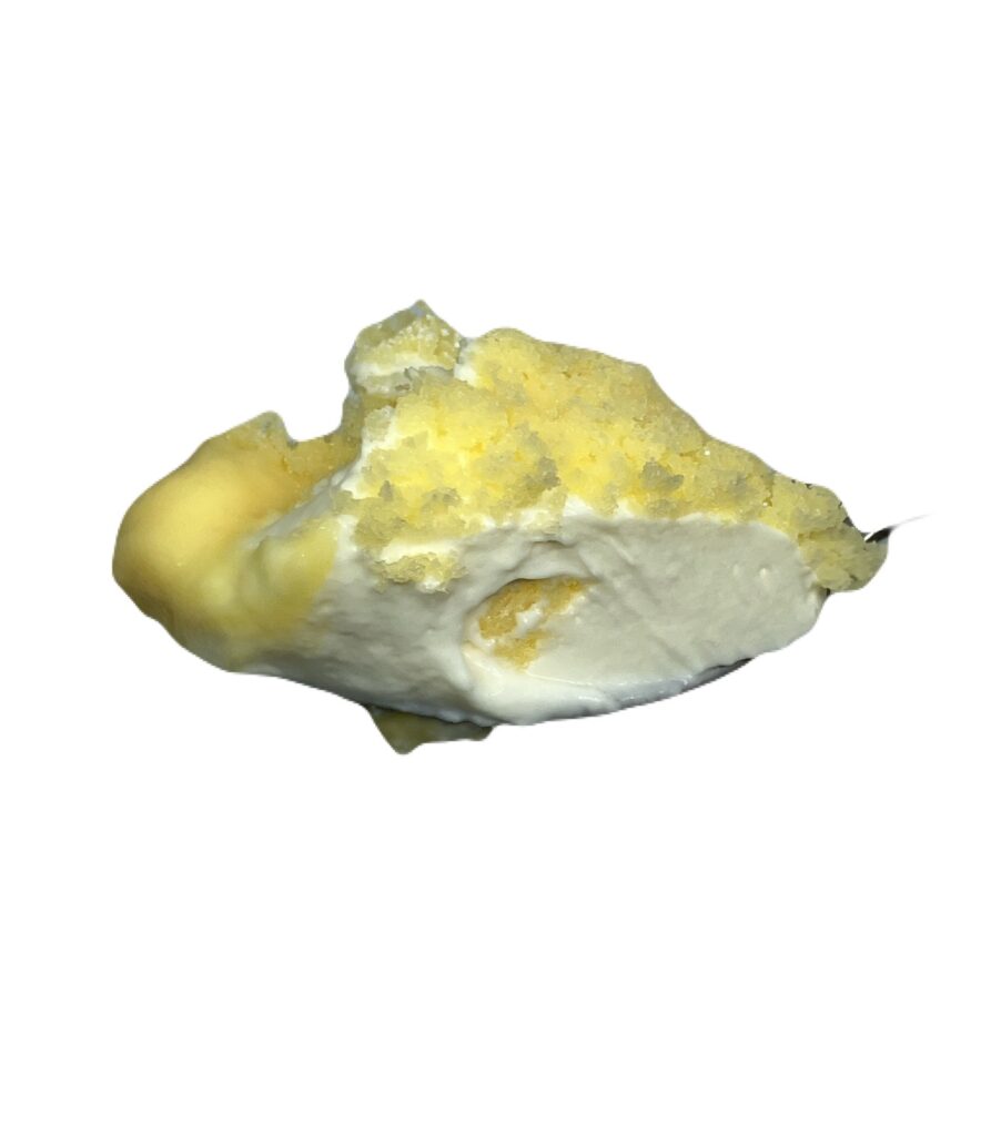 familymart-sweet-angel-cheesecake-45-eating