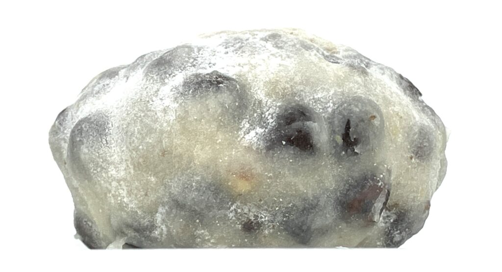 seveneleven-sweets-rice-cake-red-bean-past-red-peas-side