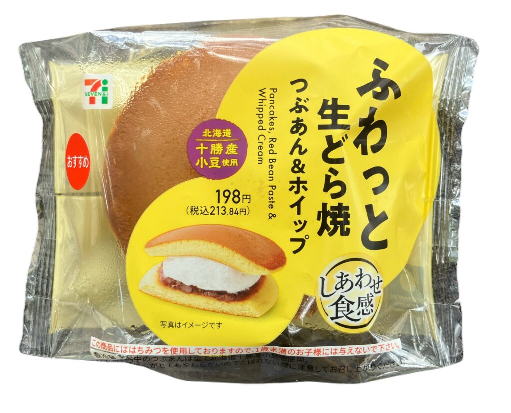 seveneleven-sweets-pancake-red-bean-paste-whipped-cream-package