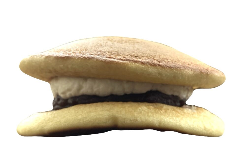 seveneleven-sweets-pancake-red-bean-paste-whipped-cream-side
