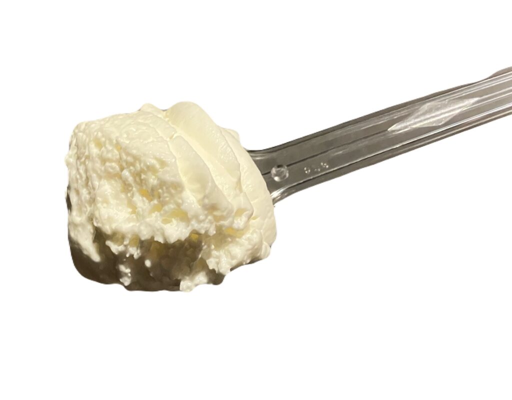 seveneleven-sweets-whipped-milk-pudding-eating 