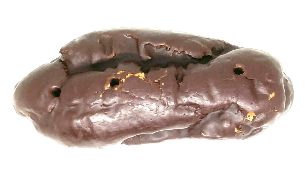 familymart-sweet-big-custard-eclair-up