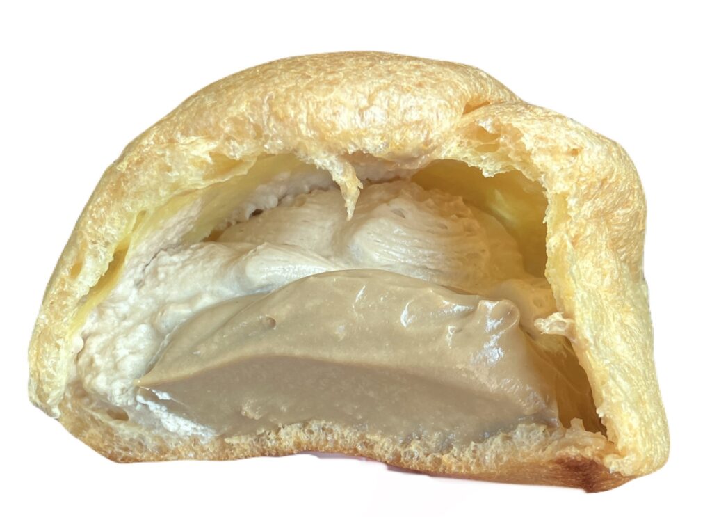 seveneleven-sweets-cream-puff-coffee-cream-caff-e-llatte-whipped-cream-eating 