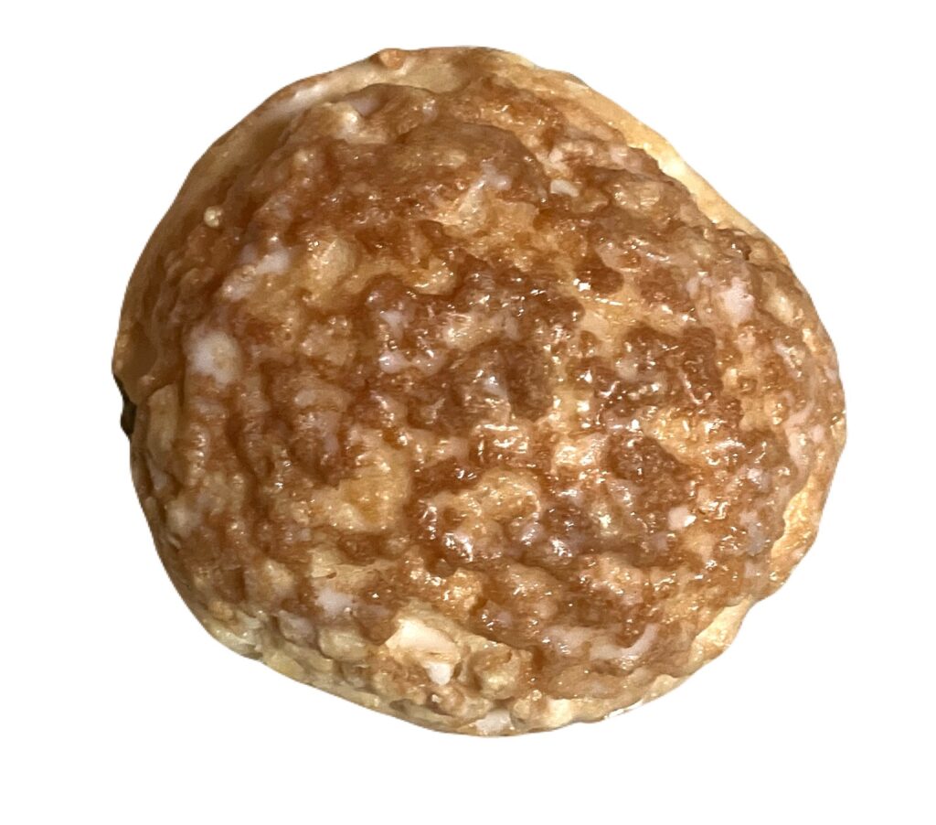 familymart-sweet-cookie-cream-puff-milk-cream-up