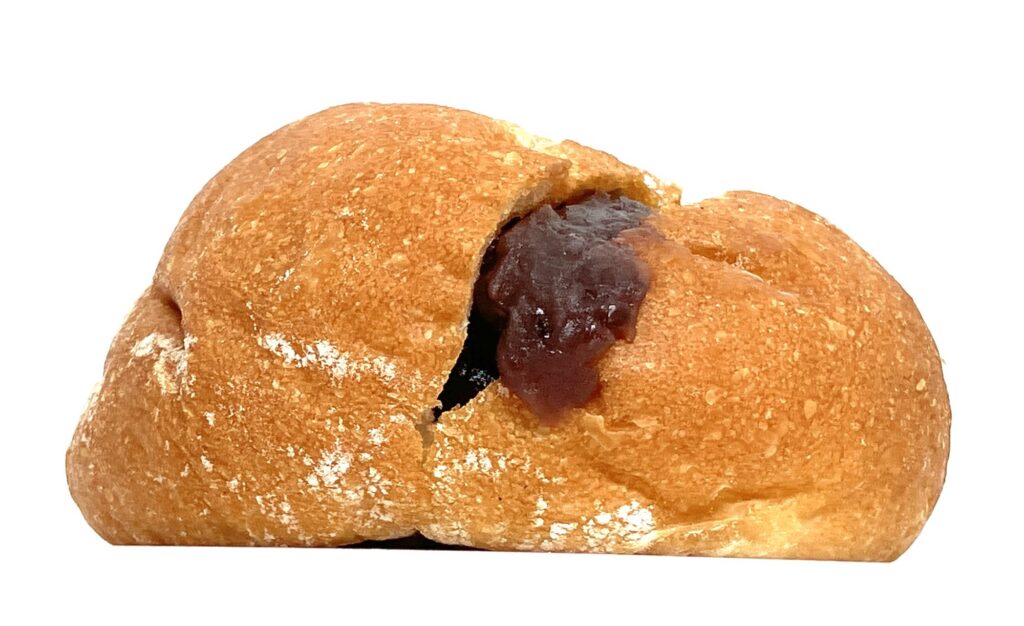 familymart-sweet-red-bean-paste-butter-france-bread-side