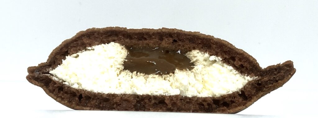 lawson-sweets-chewy-dorayaki-tiramisu-eating