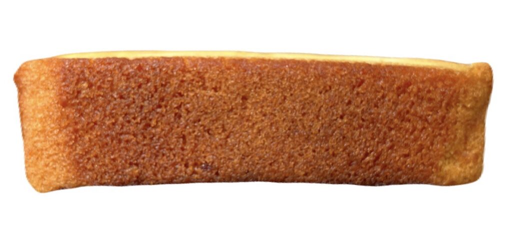 familymart-sweets-tokyo-banana-custard-pound-cake-side