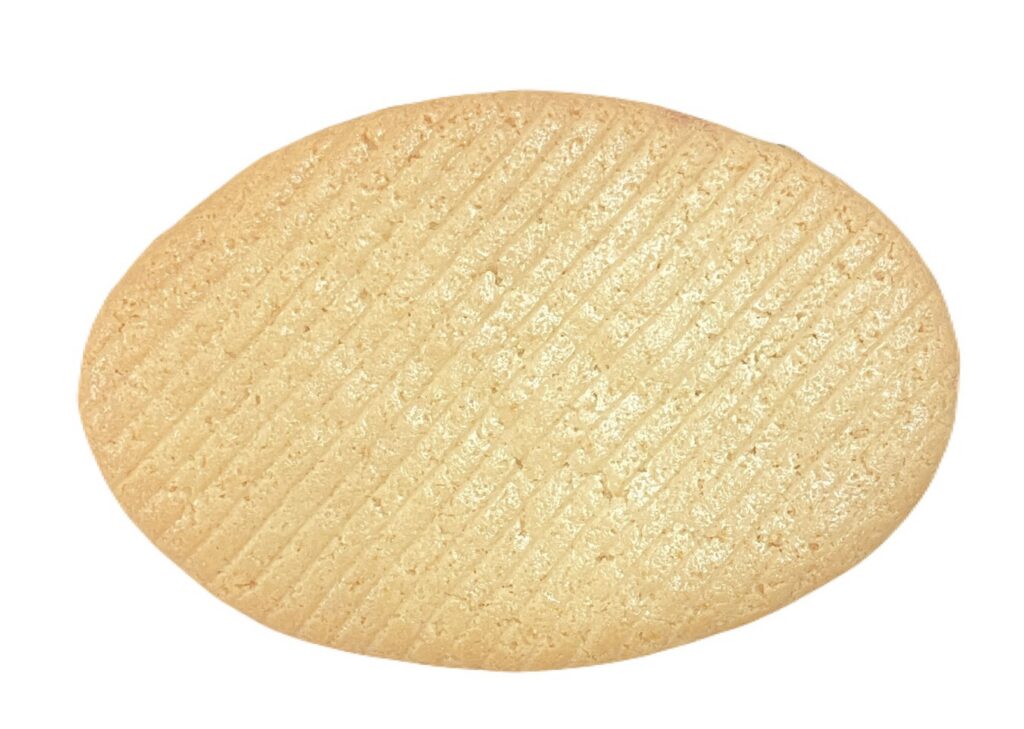 familymart-sweet-crispy-chocolate-sandwich-biscuit-up
