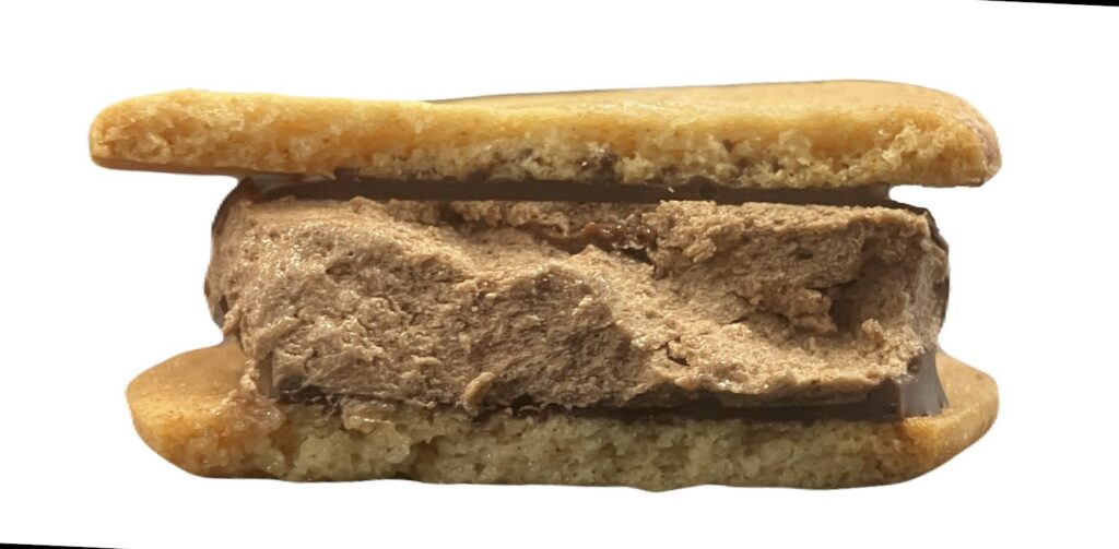familymart-sweet-crispy-chocolate-sandwich-biscuit-eating