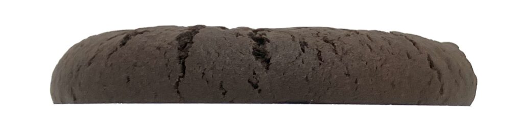 familymart-sweet-marshmallow-chocolate-cookie-side