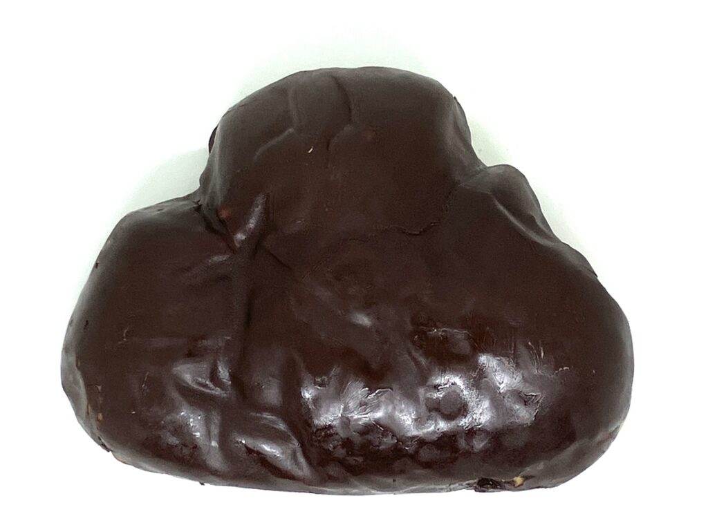 familymart-sweet-chocolate-flavor-cream-pan-up