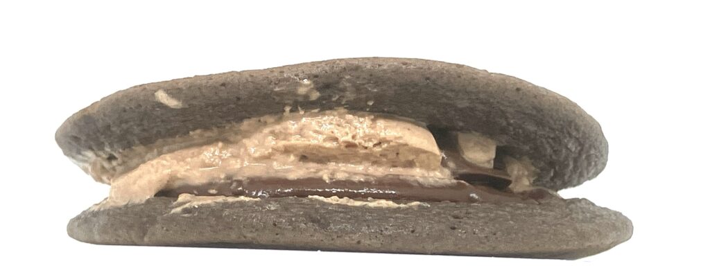seveneleven-sweets-chocolate-pancake-chocolate-whipped-cream-chocolate-cream-side